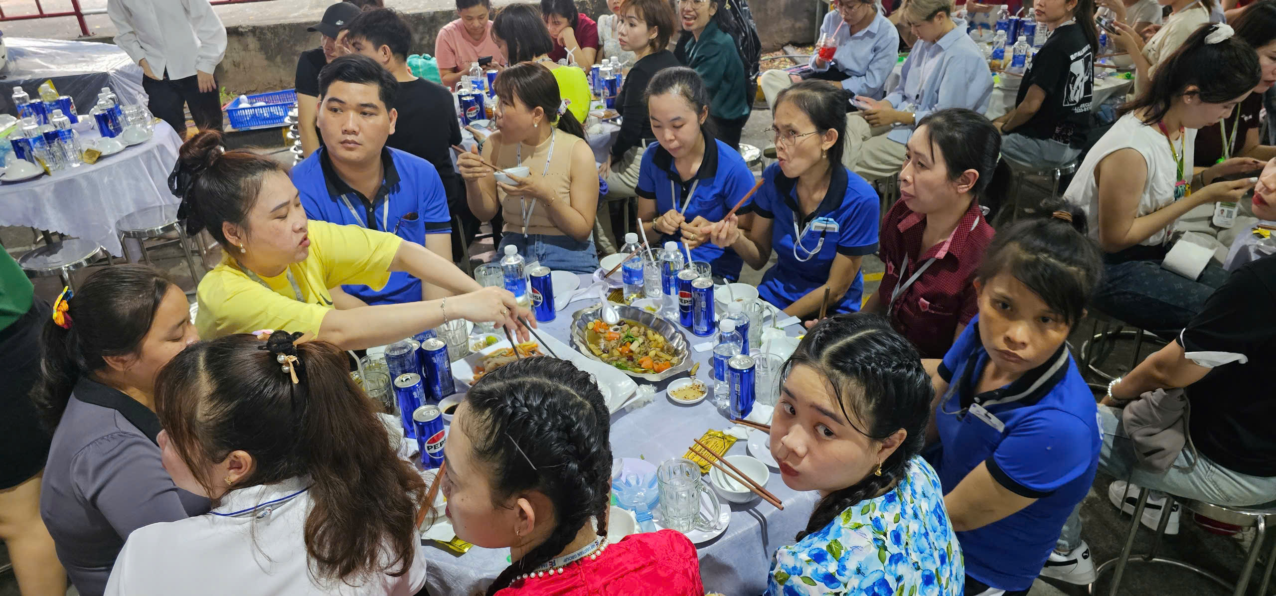 H&igrave;nh ảnh 1 doanh nghiệp ở B&igrave;nh Dương đ&atilde;i 370 b&agrave;n tiệc- Ảnh 6.