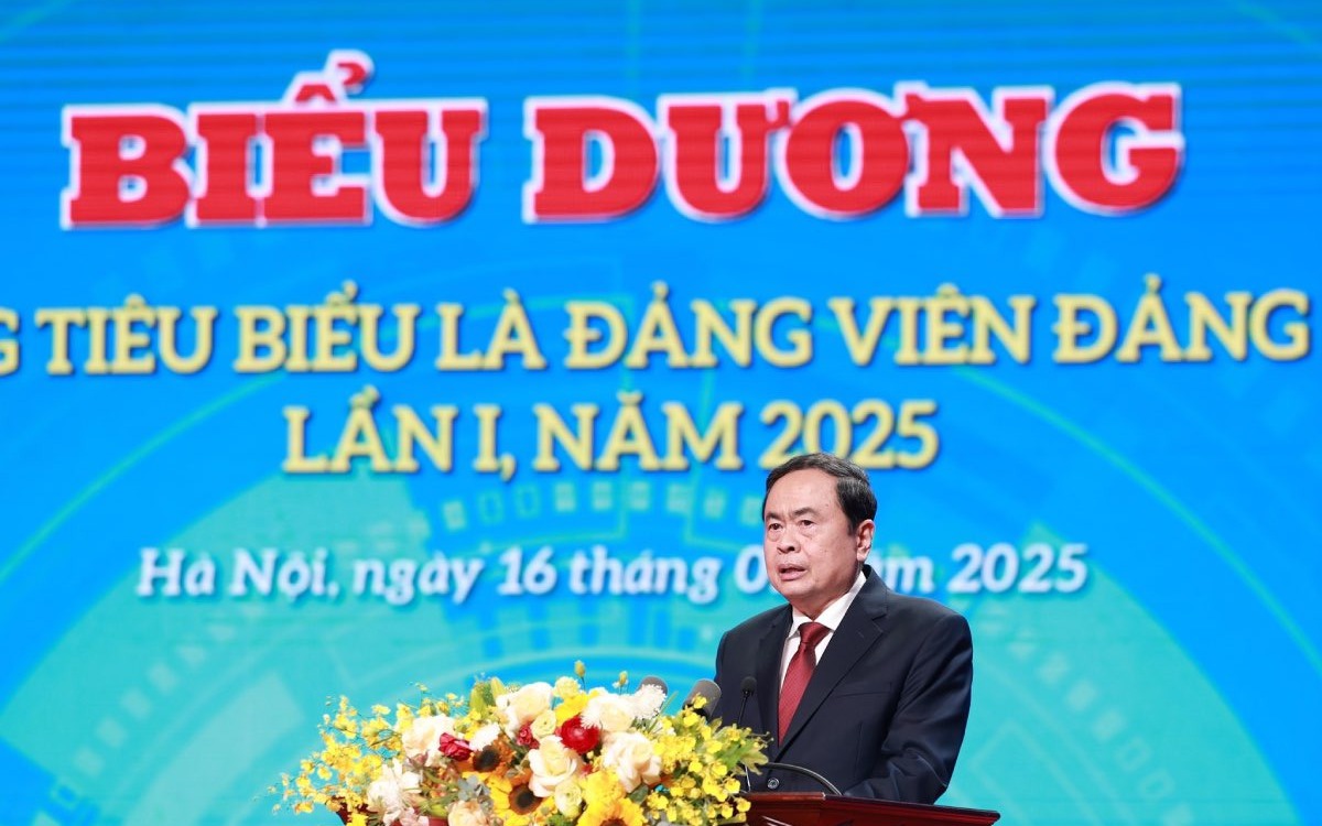 Khẳng định trách nhiệm của Công đoàn trong xây dựng Đảng