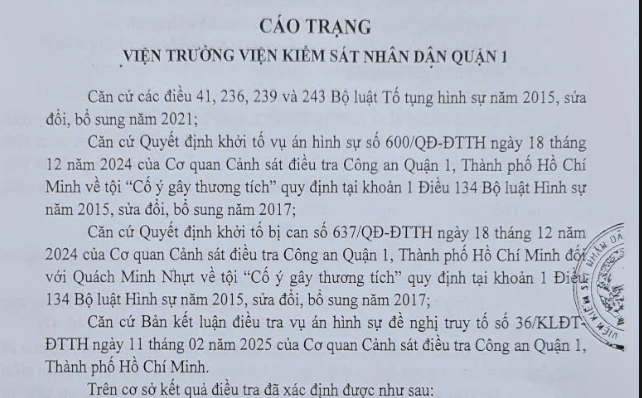 Truy tố &ocirc;ng bố trẻ đ&aacute;nh người sau va chạm trước Bệnh viện Từ Dũ- Ảnh 2.