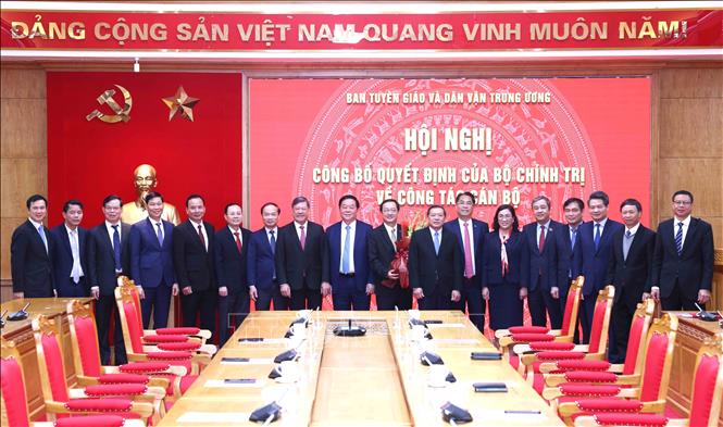 Bộ trưởng Huỳnh Th&agrave;nh Đạt l&agrave;m Ph&oacute; Trưởng Ban Tuy&ecirc;n gi&aacute;o v&agrave; D&acirc;n vận Trung ương- Ảnh 3.