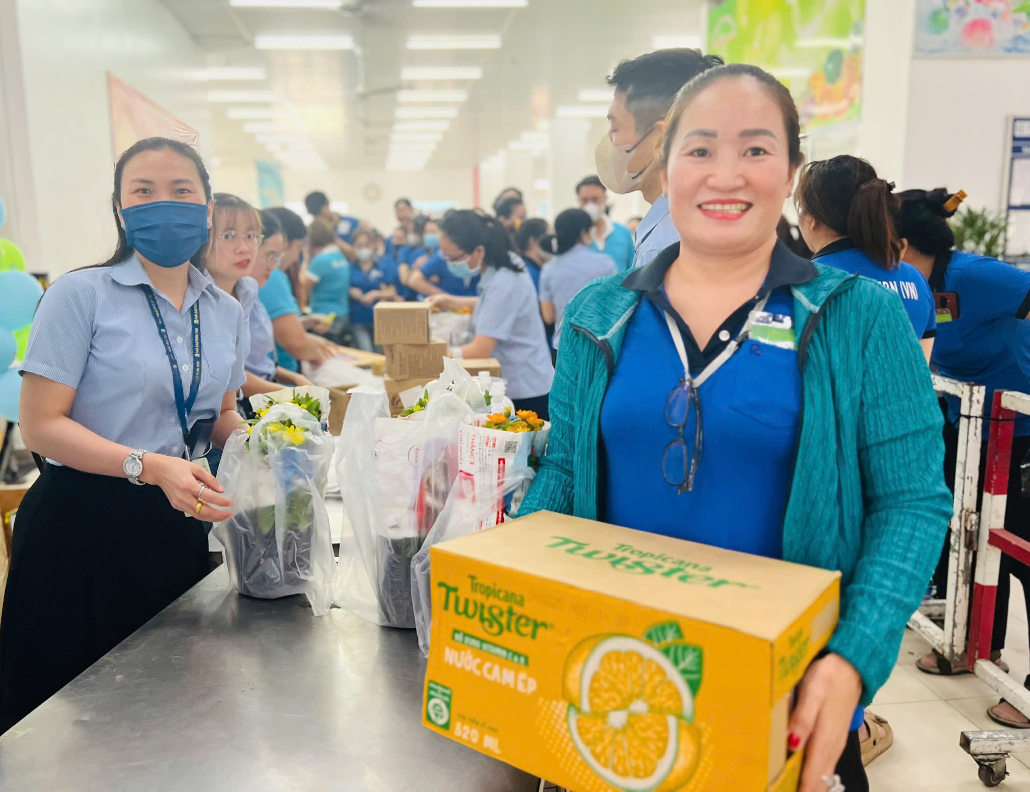 Th&ocirc;ng tin bất ngờ về doanh nghiệp ở B&igrave;nh Dương đ&atilde;i 370 b&agrave;n tiệc- Ảnh 4.