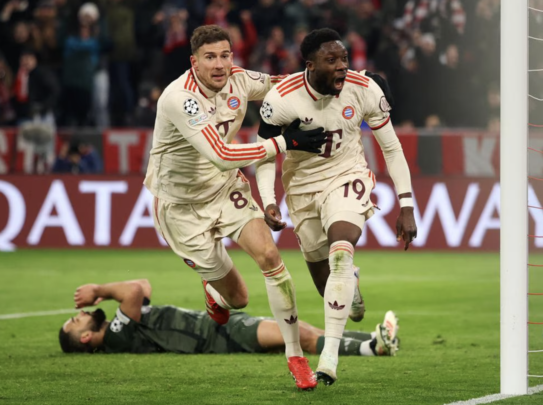 Hậu vệ h&oacute;a người h&ugrave;ng, Bayern Munich l&aacute;ch khe cửa hẹp v&agrave;o v&ograve;ng 1/8 Champions League- Ảnh 3.