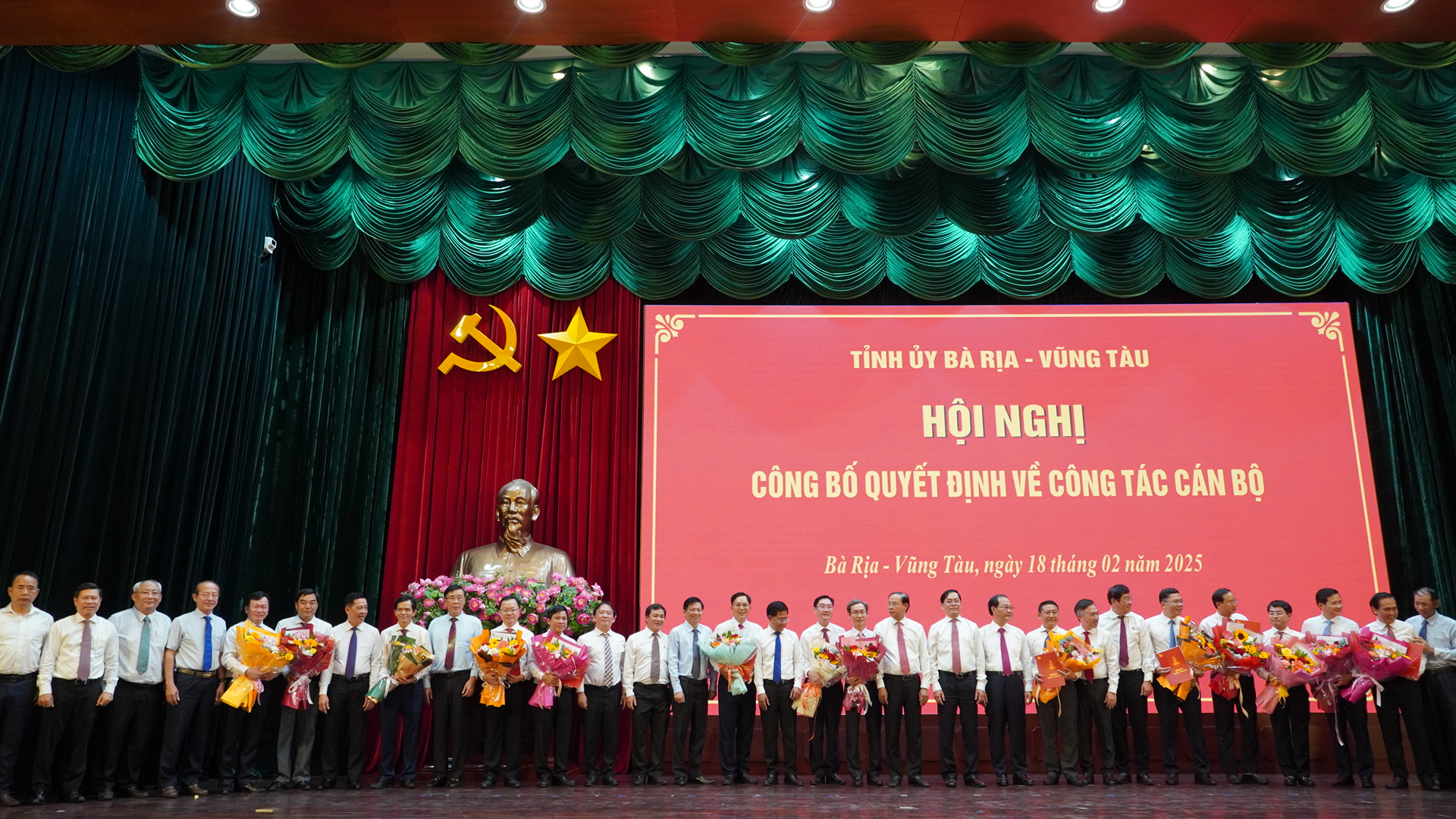 C&ocirc;ng bố h&agrave;ng loạt quyết định nh&acirc;n sự chủ chốt của B&agrave; Rịa- Vũng T&agrave;u - Ảnh 3.