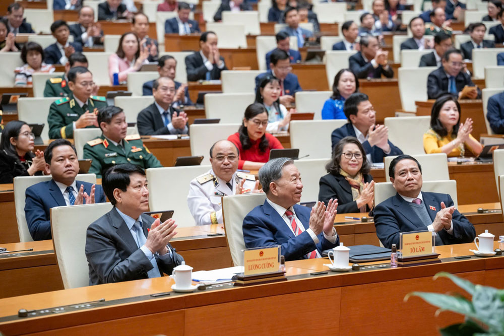 Lãnh đạo Đảng, Nhà nước tham dự phiên bế mạc kỳ họp Ảnh: LÂM HIỂN