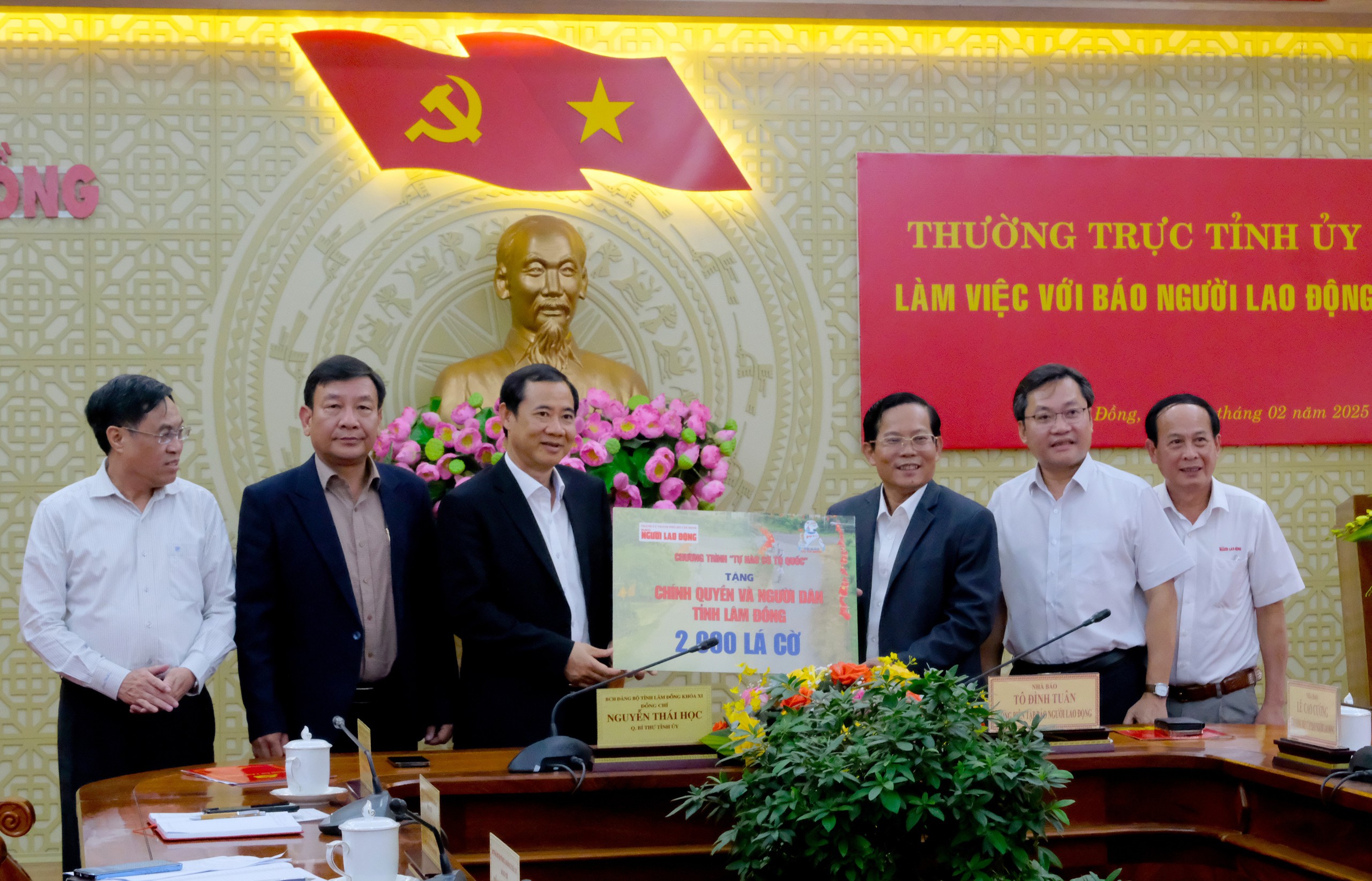 B&aacute;o Người Lao Động k&yacute; kết hợp t&aacute;c với tỉnh L&acirc;m Đồng- Ảnh 1.