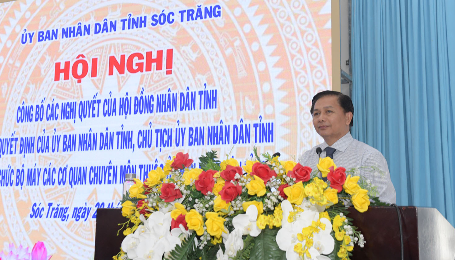 Chủ tịch UBND tỉnh S&oacute;c Trăng y&ecirc;u cầu kh&ocirc;ng để xảy ra t&igrave;nh trạng "chờ b&agrave;n giao" - Ảnh 3.