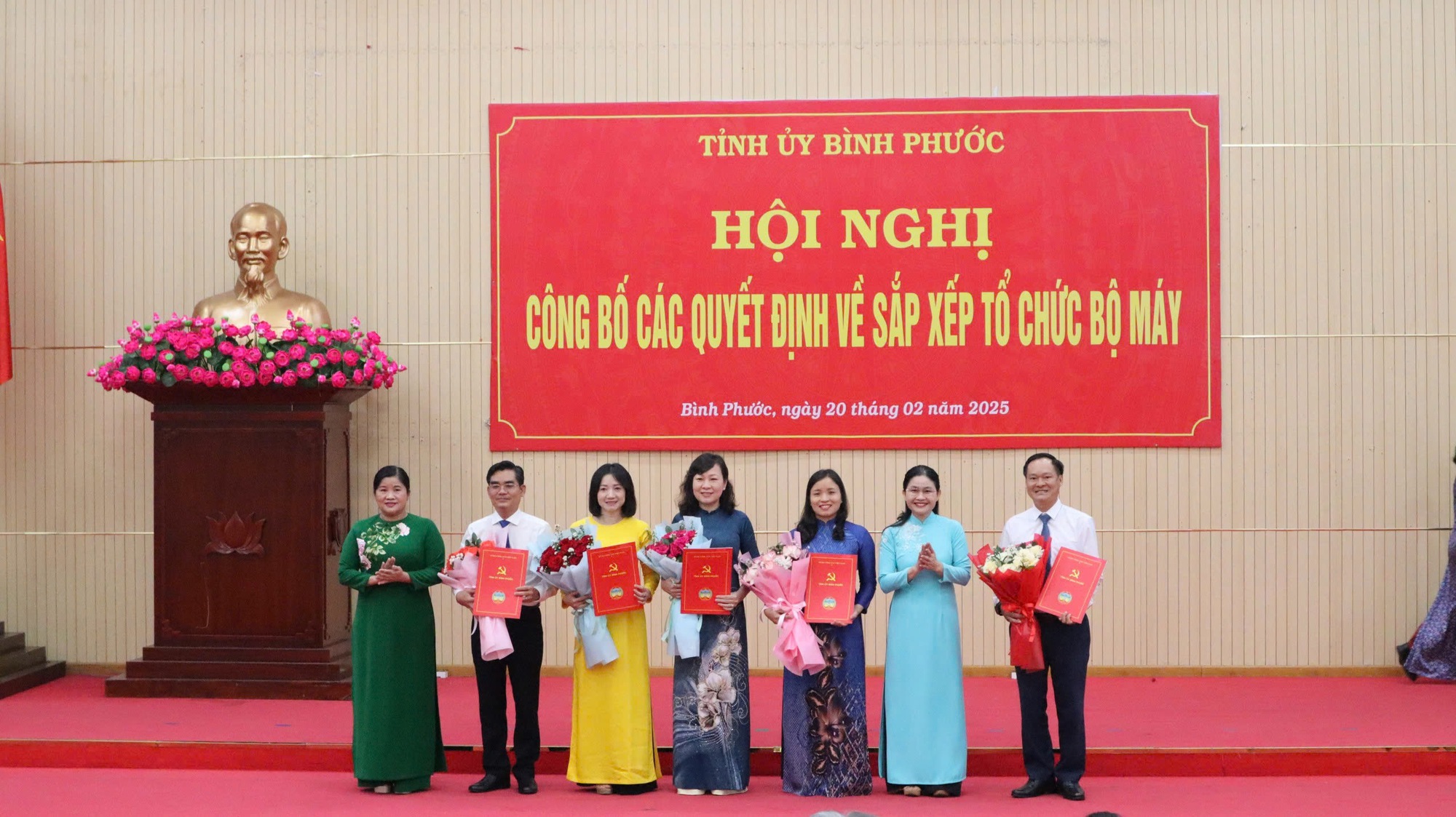 B&igrave;nh Phước ph&acirc;n c&ocirc;ng, bổ nhiệm c&aacute;n bộ sau khi tổ chức lại bộ m&aacute;y- Ảnh 2.
