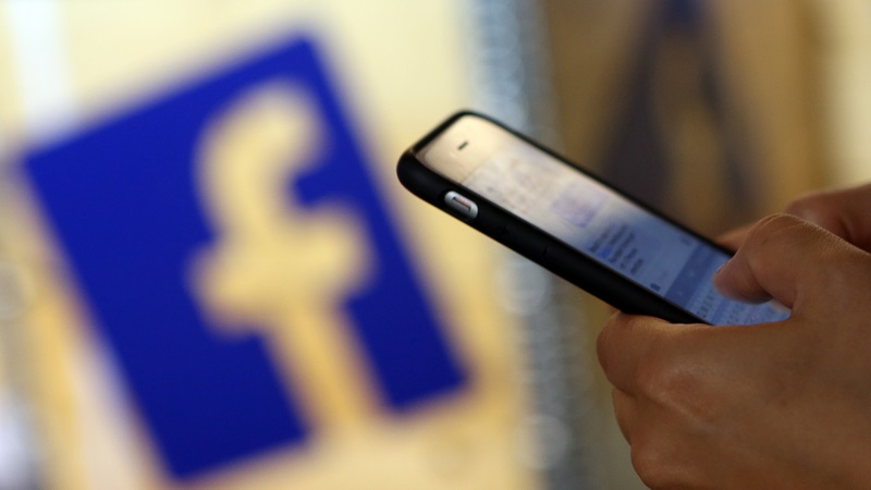 Cảnh gi&aacute;c với thủ đoạn hack Facebook nhắn tin mượn tiền- Ảnh 1.