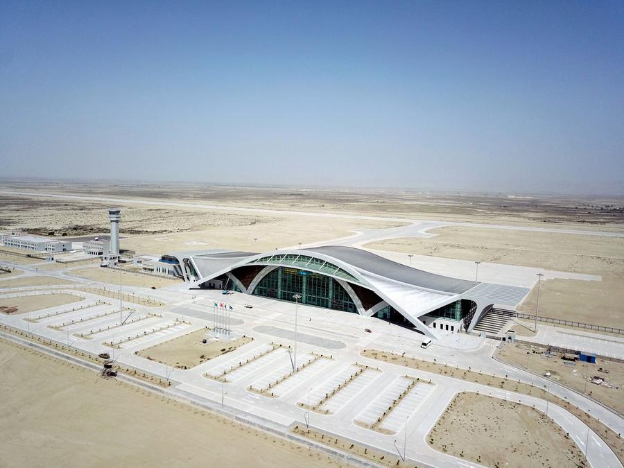 S&acirc;n bay quốc tế lớn nhất Pakistan kh&ocirc;ng một b&oacute;ng h&agrave;nh kh&aacute;ch- Ảnh 1.
