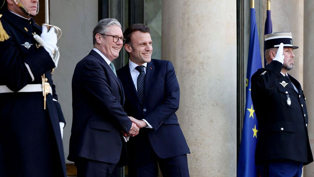 Tổng thống Ph&aacute;p Emmanuel Macron (phải) v&agrave; Thủ tướng Anh Keir Starmer dự kiến gặp Tổng thống Mỹ Donald Trump tại Nh&agrave; Trắng trong tuần n&agrave;y. Ảnh: NUMBER 10/FLICKR