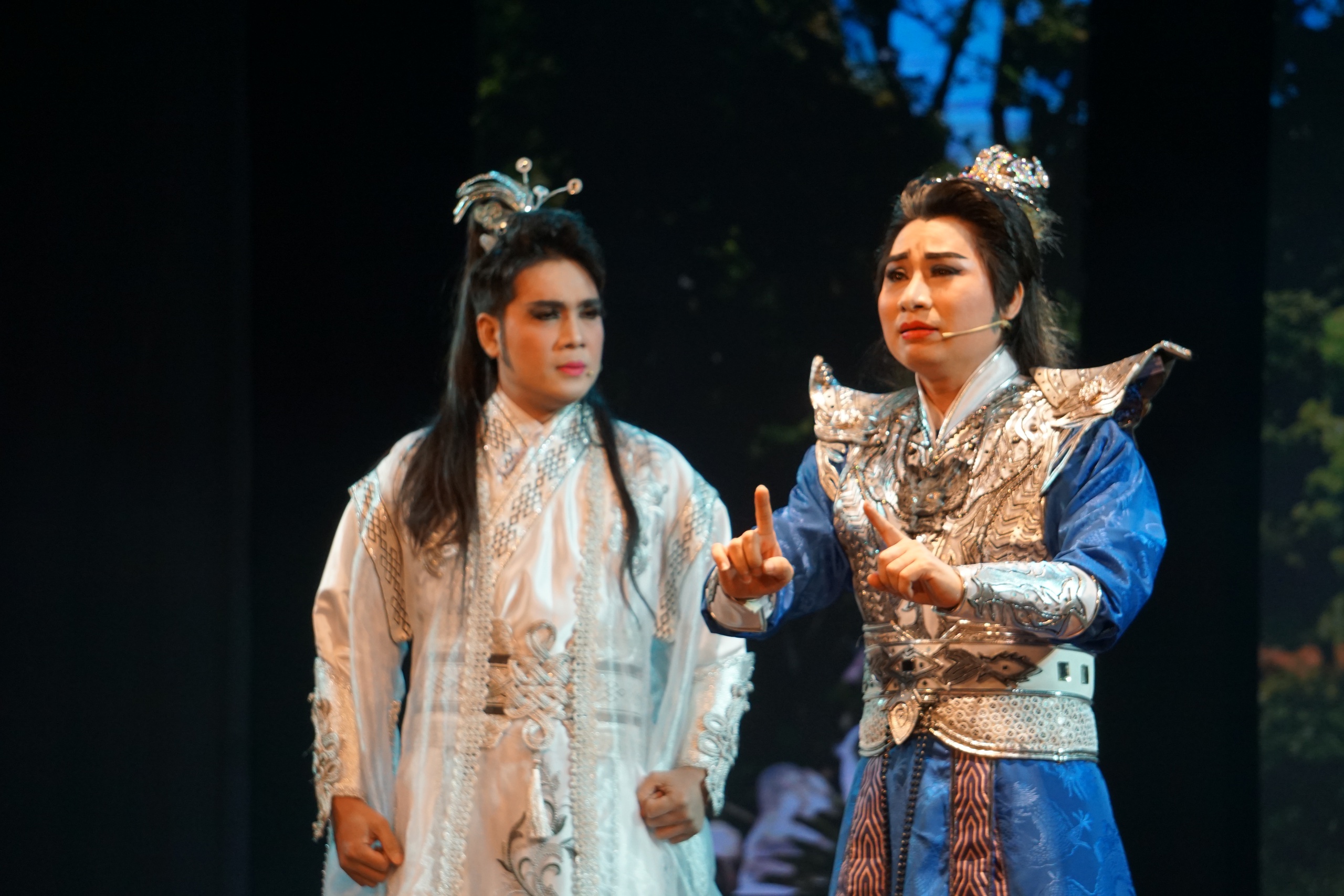 Vũ Lu&acirc;n hội ngộ T&acirc;m T&acirc;m trong vở "Thanh kiếm Đồ Long"- Ảnh 3.
