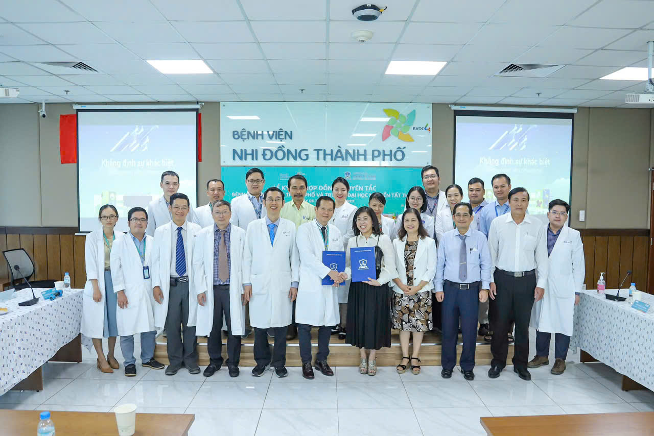 TRƯỜNG &ETH;H NGUYỄN TẤT TH&Agrave;NH: Khẳng định thế mạnh đ&agrave;o tạo y khoa- Ảnh 2.
