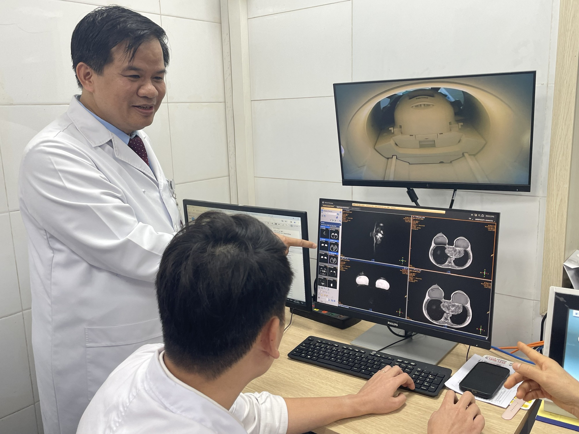 Khai thông điểm nghẽn đấu thầu thuốc- Ảnh 2.