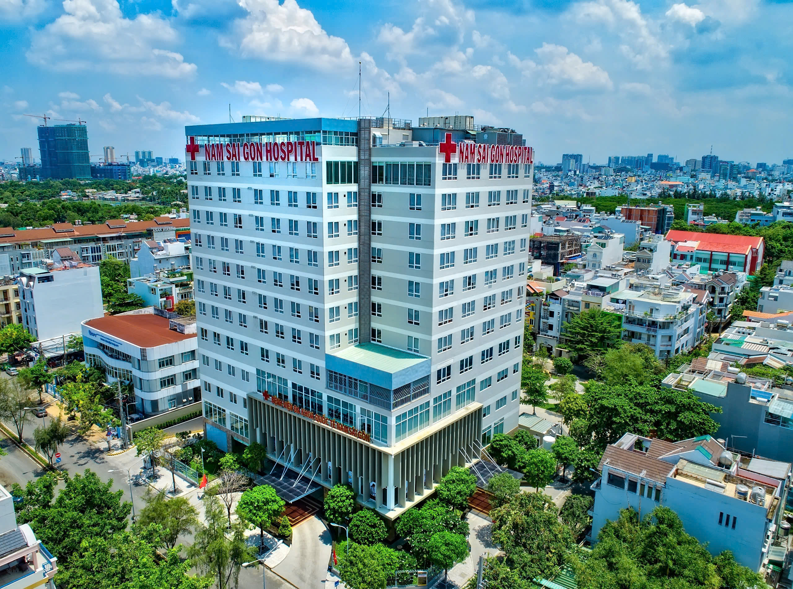 Y tế tư nh&acirc;n chia sẻ &aacute;p lực qu&aacute; tải kh&aacute;m chữa bệnh với hệ thống y tế c&ocirc;ng lập