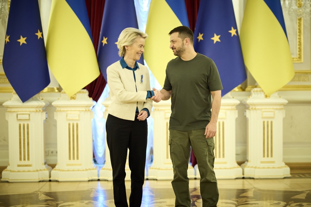 Chủ tịch Uỷ ban ch&acirc;u &Acirc;u Ursula von der Leyen v&agrave; Tổng thống Ukraine Volodymyr Zelensky. Ảnh: Volodymyr Zelensky