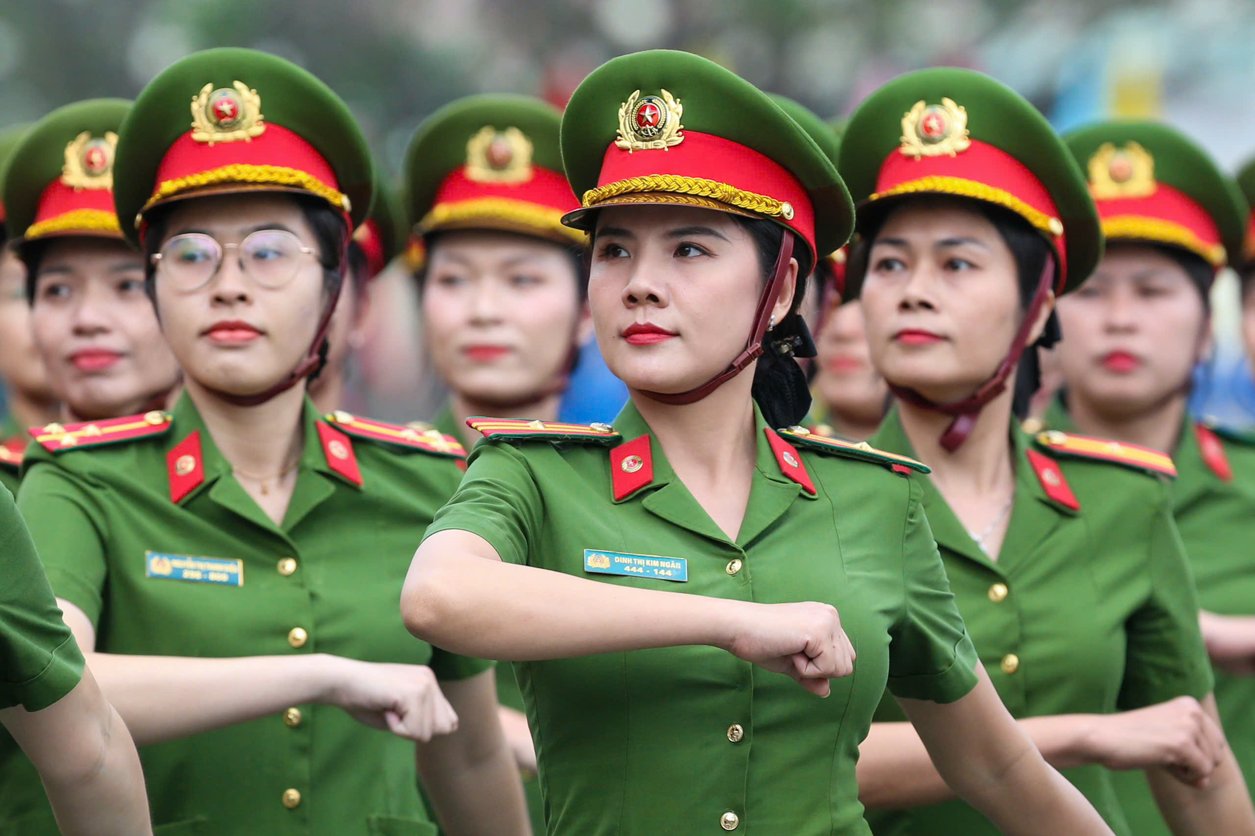 H&igrave;nh ảnh h&agrave;o h&ugrave;ng của Lực lượng vũ trang TP HCM trong lễ ra qu&acirc;n huấn luyện- Ảnh 21.
