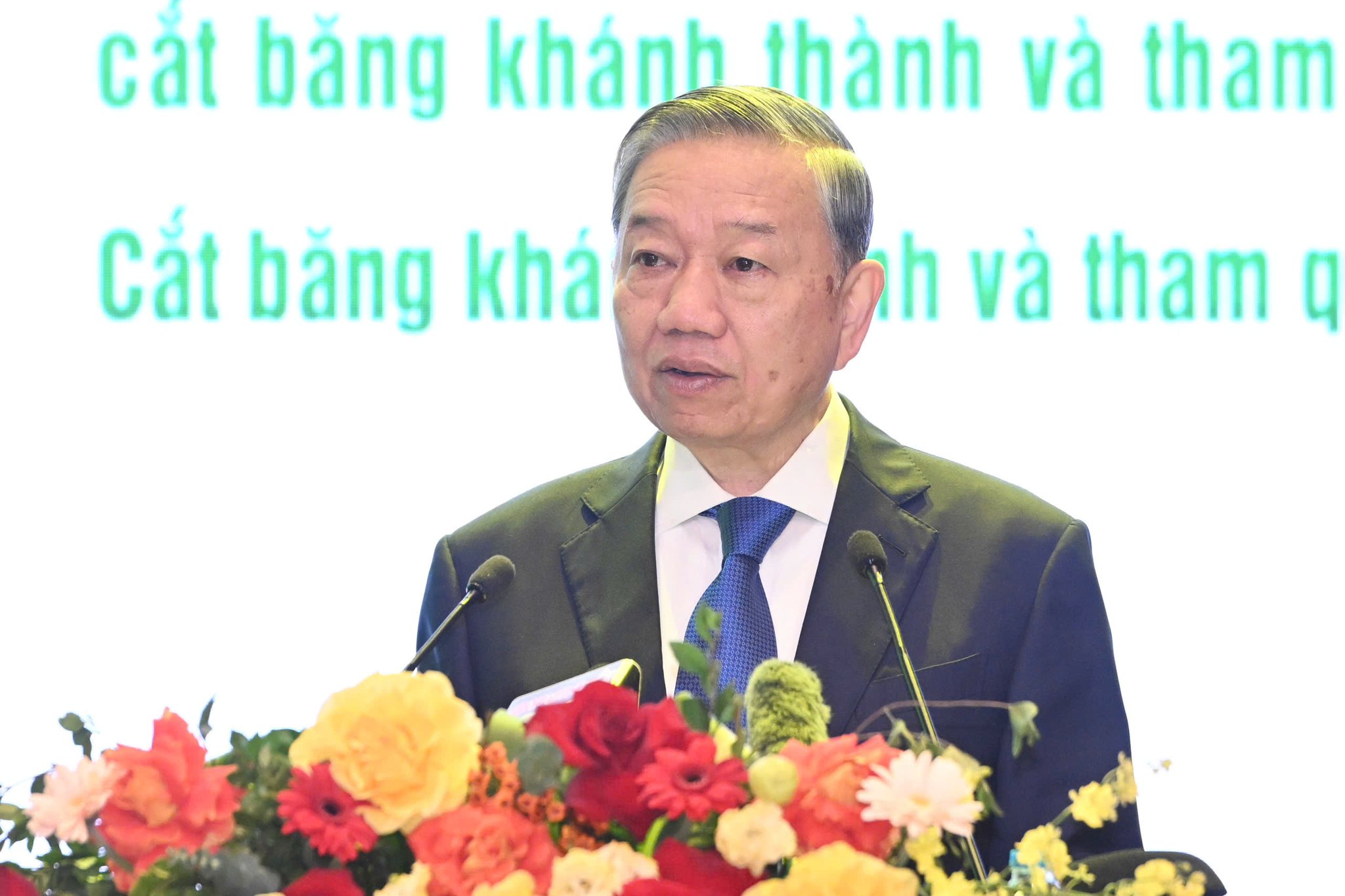 Tổng B&iacute; thư T&ocirc; L&acirc;m dự lễ kh&aacute;nh th&agrave;nh 2 c&ocirc;ng tr&igrave;nh thuộc Bệnh viện Trung ương Qu&acirc;n đội 108- Ảnh 2.