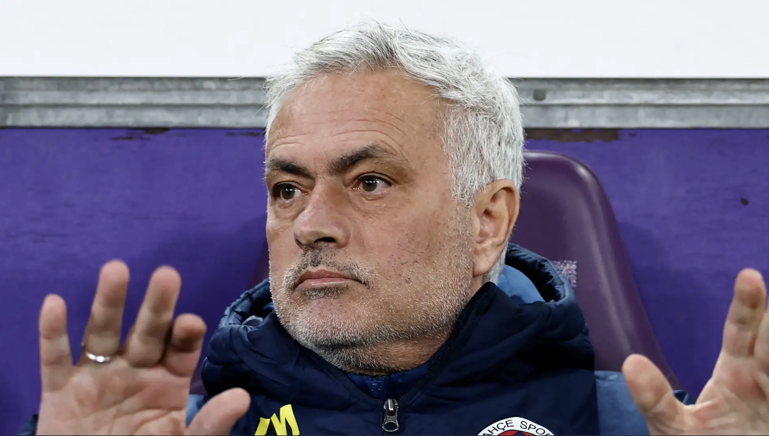 Fenerbahce bị cầm ch&acirc;n, HLV Jose Mourinho c&oacute; nguy cơ hầu t&ograve;a- Ảnh 1.