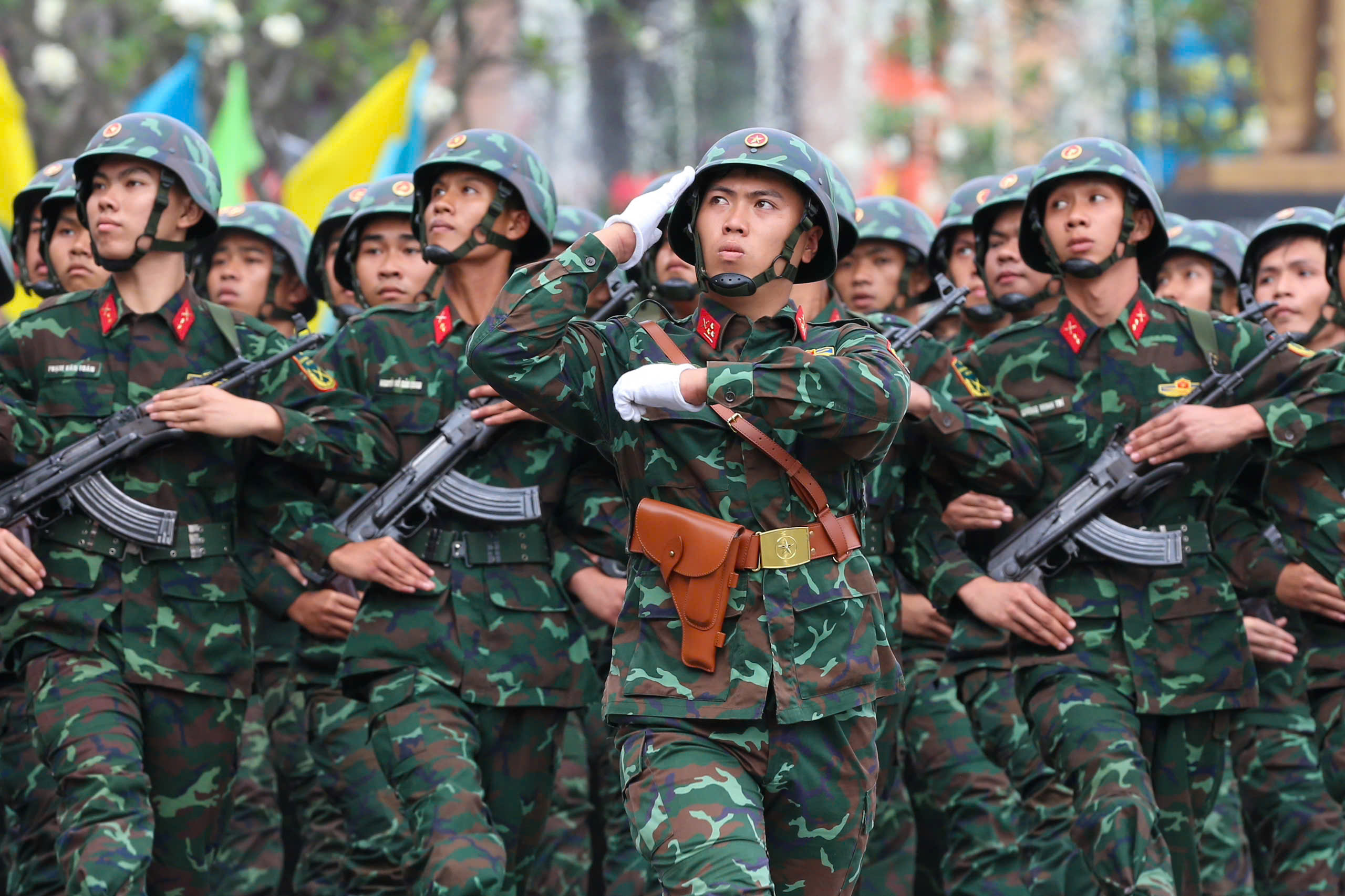 H&igrave;nh ảnh h&agrave;o h&ugrave;ng của Lực lượng vũ trang TP HCM trong lễ ra qu&acirc;n huấn luyện- Ảnh 26.
