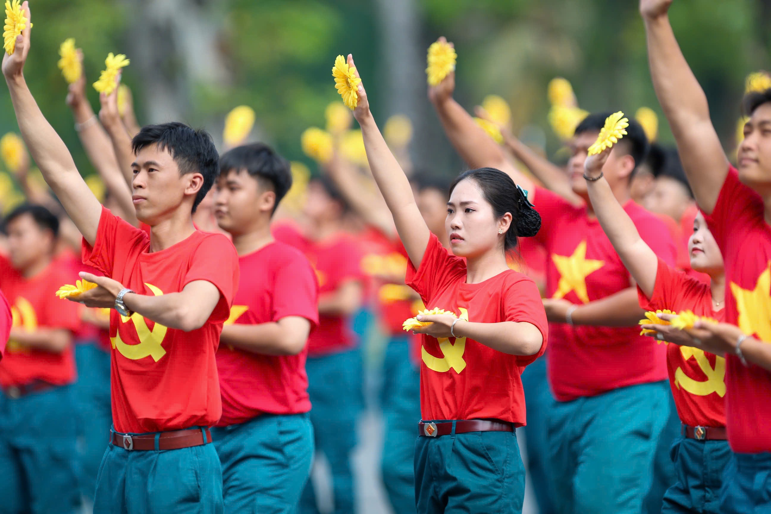 H&igrave;nh ảnh h&agrave;o h&ugrave;ng của Lực lượng vũ trang TP HCM trong lễ ra qu&acirc;n huấn luyện- Ảnh 17.