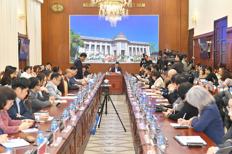 Ng&acirc;n h&agrave;ng Nh&agrave; nước họp khẩn với c&aacute;c ng&acirc;n h&agrave;ng sau chỉ đạo n&oacute;ng của Thủ tướng- Ảnh 1.
