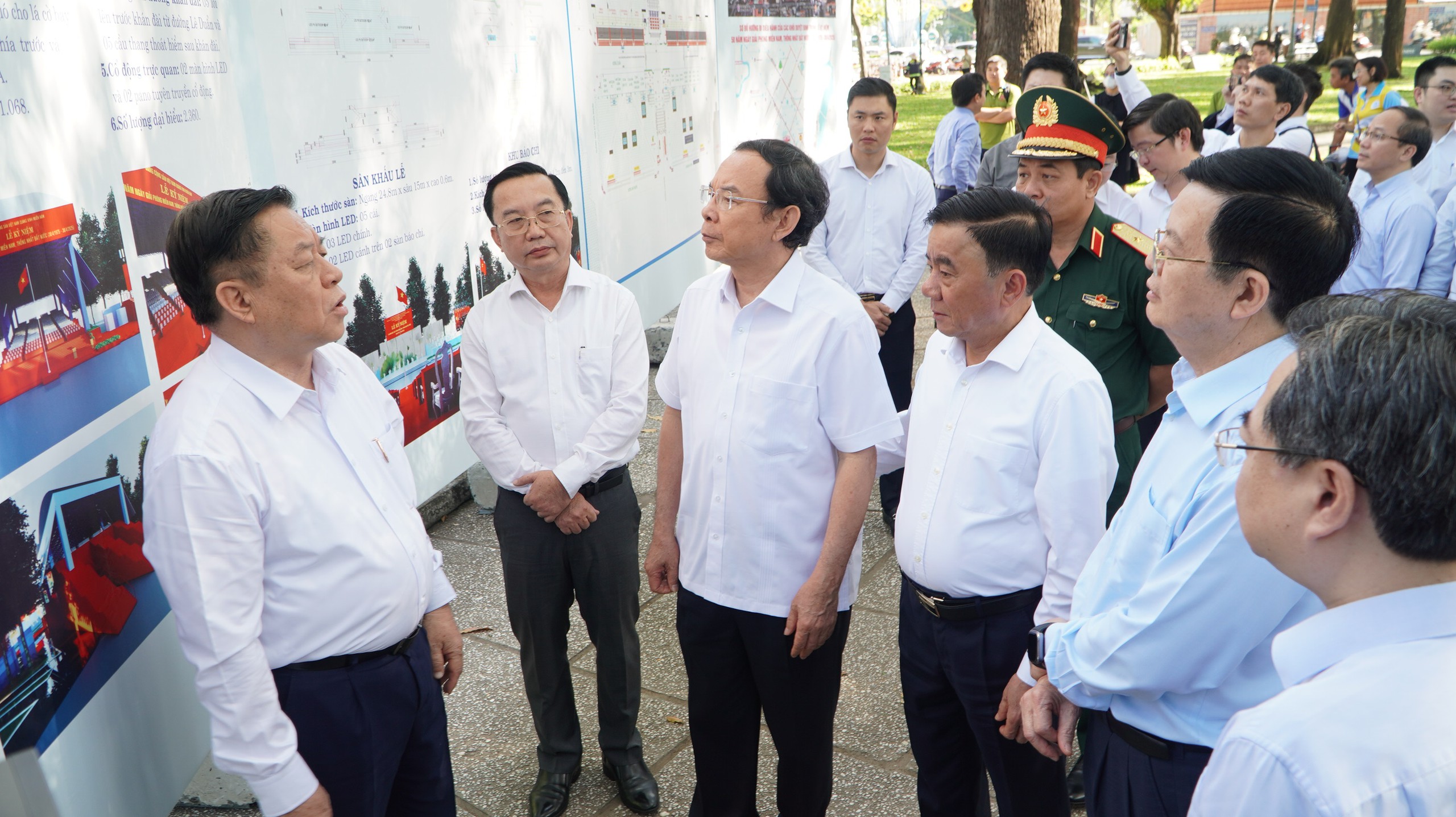 Thường trực Ban B&iacute; thư l&agrave;m việc với TP HCM về tổ chức Lễ kỷ niệm 50 năm Ng&agrave;y Thống nhất đất nước- Ảnh 3.