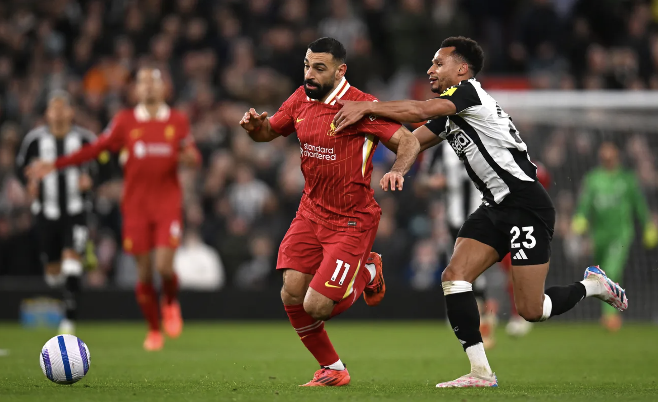 Salah lập đại c&ocirc;ng kiến tạo, Liverpool vững ng&ocirc;i đầu Ngoại hạng Anh- Ảnh 4.