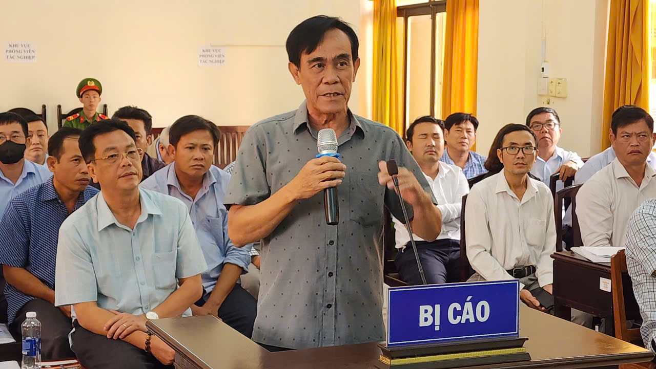 Kiểm tra qua loa, g&acirc;y hậu quả nghi&ecirc;m trọng, 2 cựu chủ tịch huyện lĩnh &aacute;n- Ảnh 2.