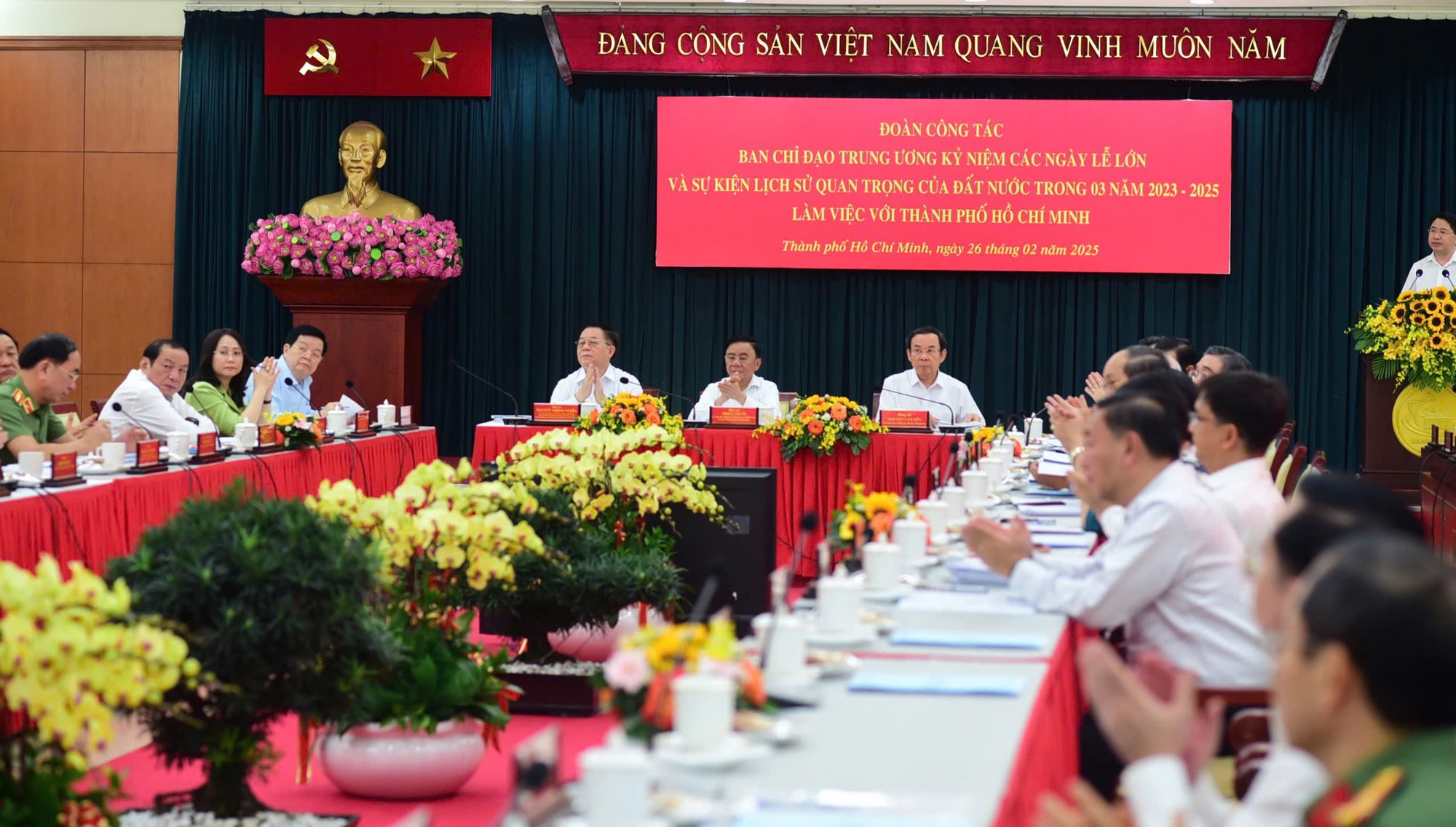 Thường trực Ban B&iacute; thư l&agrave;m việc với TP HCM về tổ chức Lễ kỷ niệm 50 năm Ng&agrave;y Thống nhất đất nước- Ảnh 5.