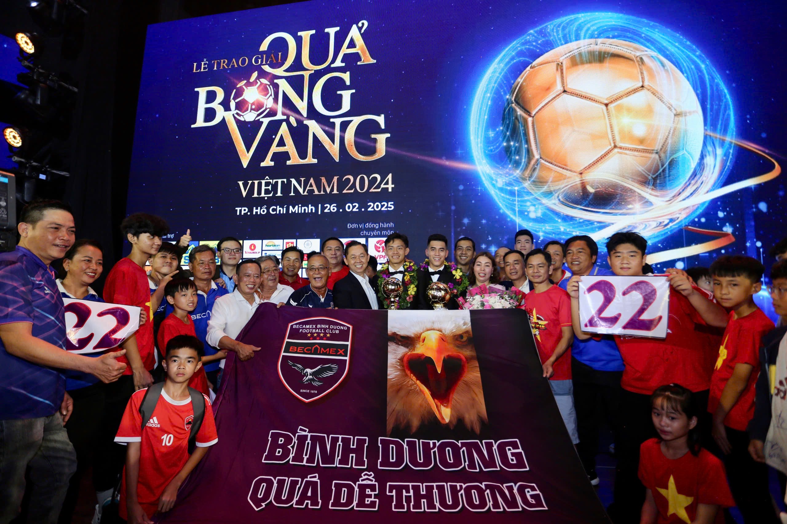 To&agrave;n cảnh Quả b&oacute;ng v&agrave;ng 2024, Thuỳ Trang thể hiện t&igrave;nh y&ecirc;u với mẹ- Ảnh 13.
