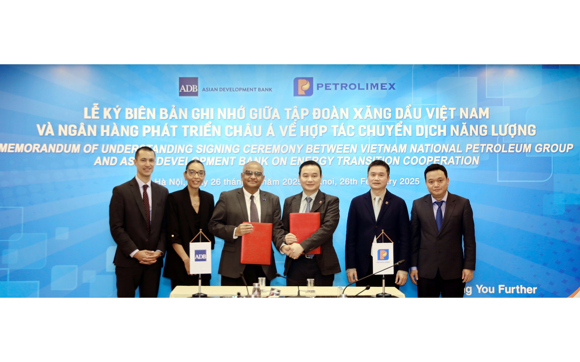 Petrolimex "bắt tay" ADB để phát triển năng lượng sạch