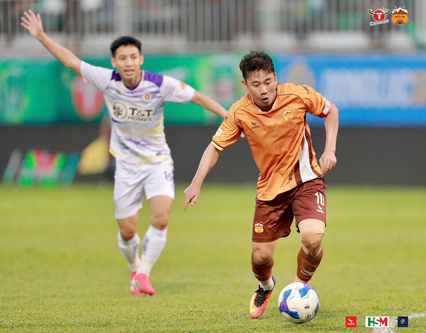Minh Vương c&oacute; thể rời HAGL sau v&ograve;ng 15 V-League?- Ảnh 1.