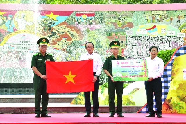 Chương tr&igrave;nh "Tự h&agrave;o cờ Tổ quốc" v&agrave;o chung khảo Giải thưởng S&aacute;ng tạo TP HCM- Ảnh 1.