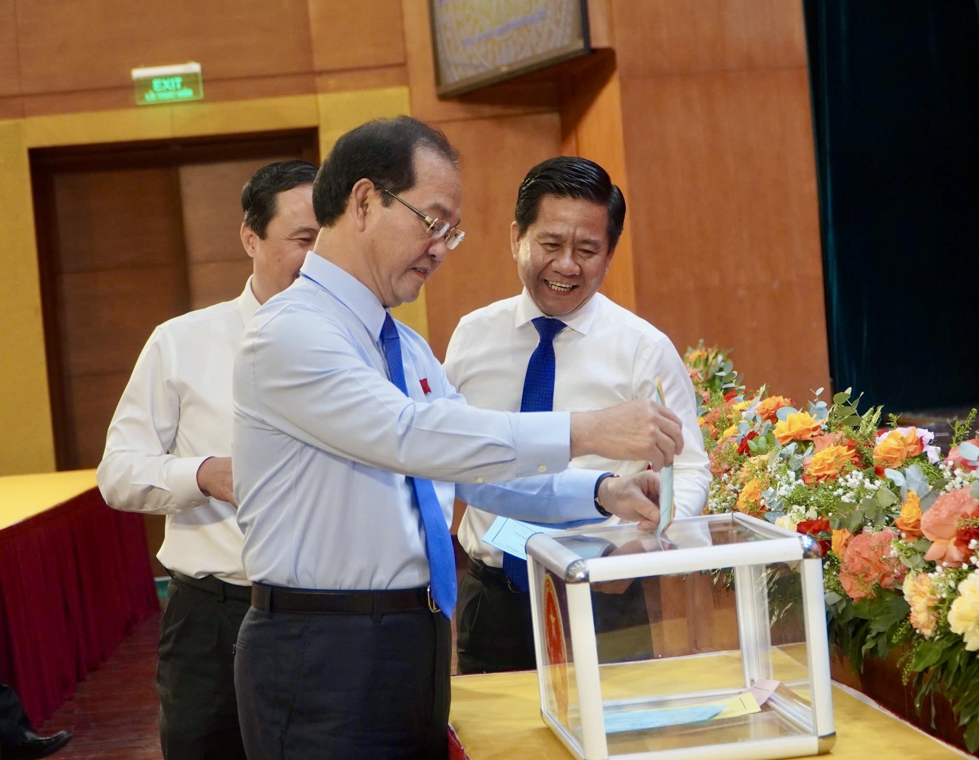 B&agrave; Rịa - Vũng T&agrave;u miễn nhiệm v&agrave; bầu chức danh l&atilde;nh đạo chủ chốt- Ảnh 1.
