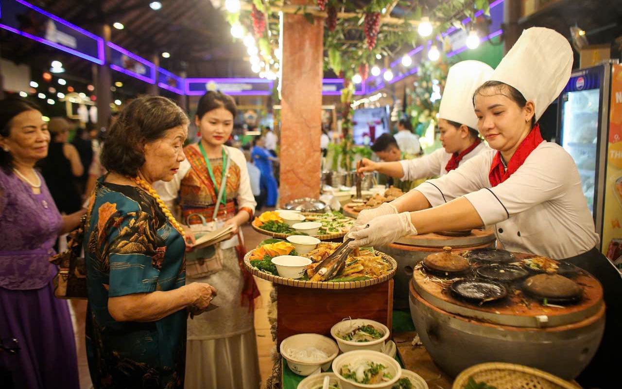 &ldquo;Săn&rdquo; v&eacute; ưu đ&atilde;i dự lễ hội ẩm thực đặc sắc nhất thế giới