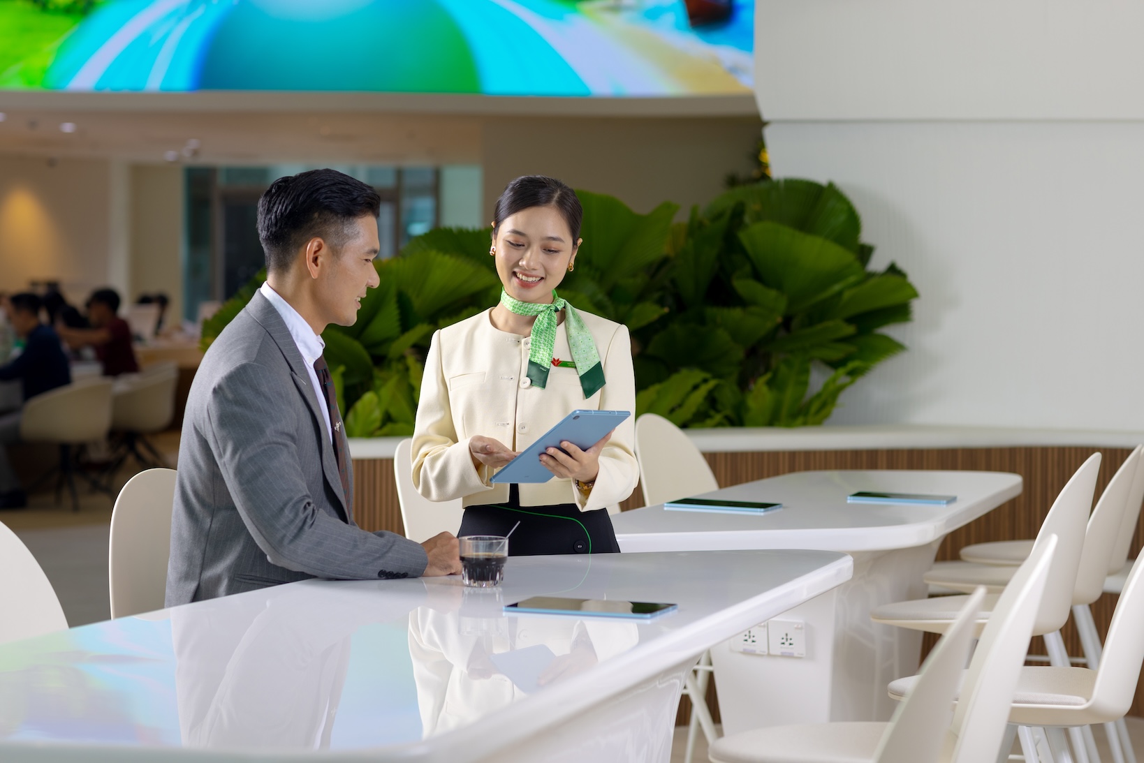 VPBank triển khai g&oacute;i vay mua nh&agrave; ưu đ&atilde;i d&agrave;nh cho giới trẻ với l&atilde;i suất chỉ từ 5,2%/năm- Ảnh 1.