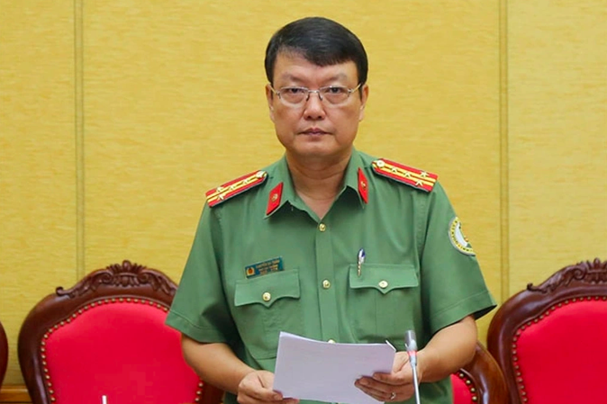 Bộ C&ocirc;ng an: Người phẫu thuật thẩm mỹ cần đổi thẻ căn cước để dễ xuất nhập cảnh- Ảnh 1.