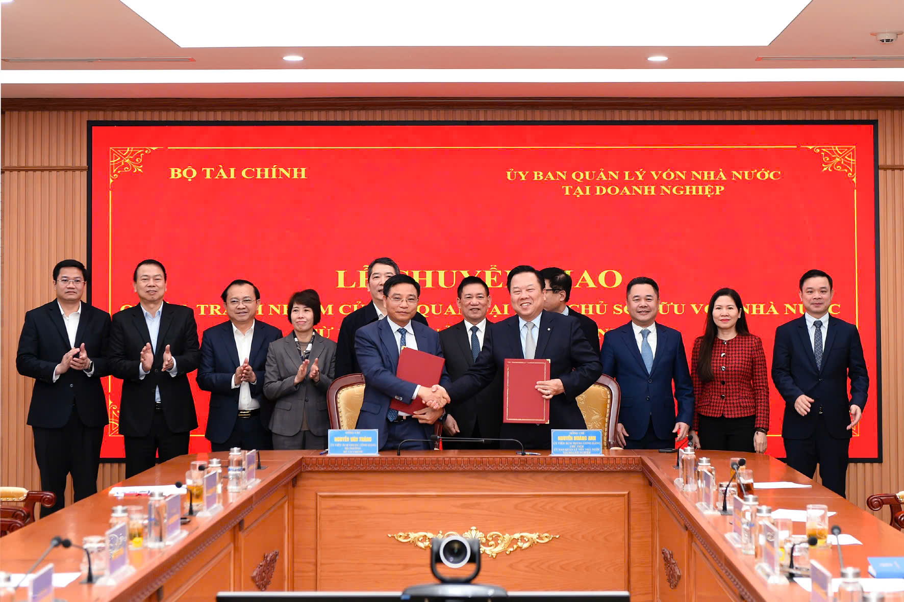 18 "&ocirc;ng lớn" Nh&agrave; nước ch&iacute;nh thức chuyển về Bộ T&agrave;i ch&iacute;nh- Ảnh 1.