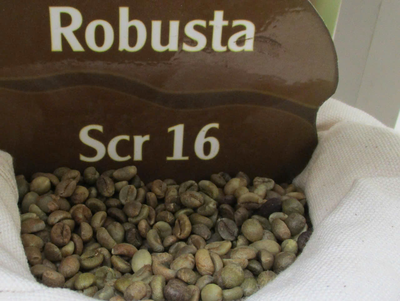 Gi&aacute; c&agrave; ph&ecirc; h&ocirc;m nay 28-2: Robusta mất mốc 5.400 USD/tấn- Ảnh 1.