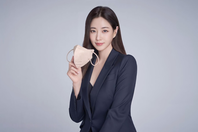 Minh tinh Kim Sa-rang g&acirc;y sốt v&igrave; m&atilde;i kh&ocirc;ng gi&agrave;- Ảnh 4.