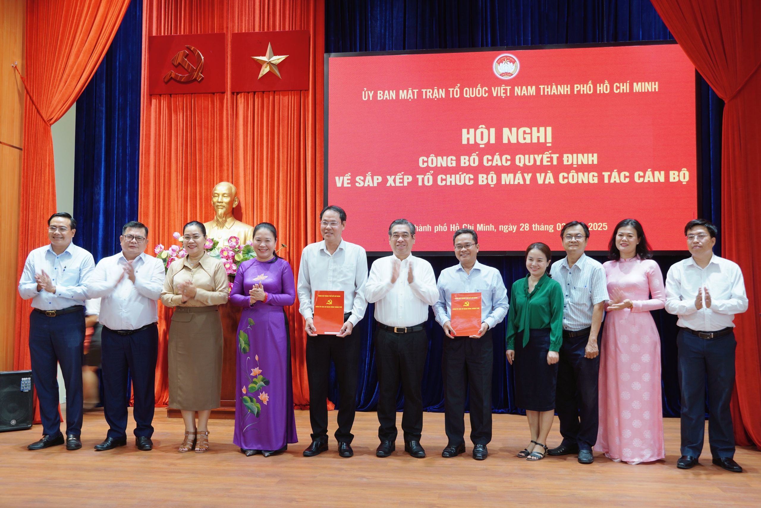 Bộ m&aacute;y Ủy ban MTTQ TP HCM sau sắp xếp- Ảnh 1.