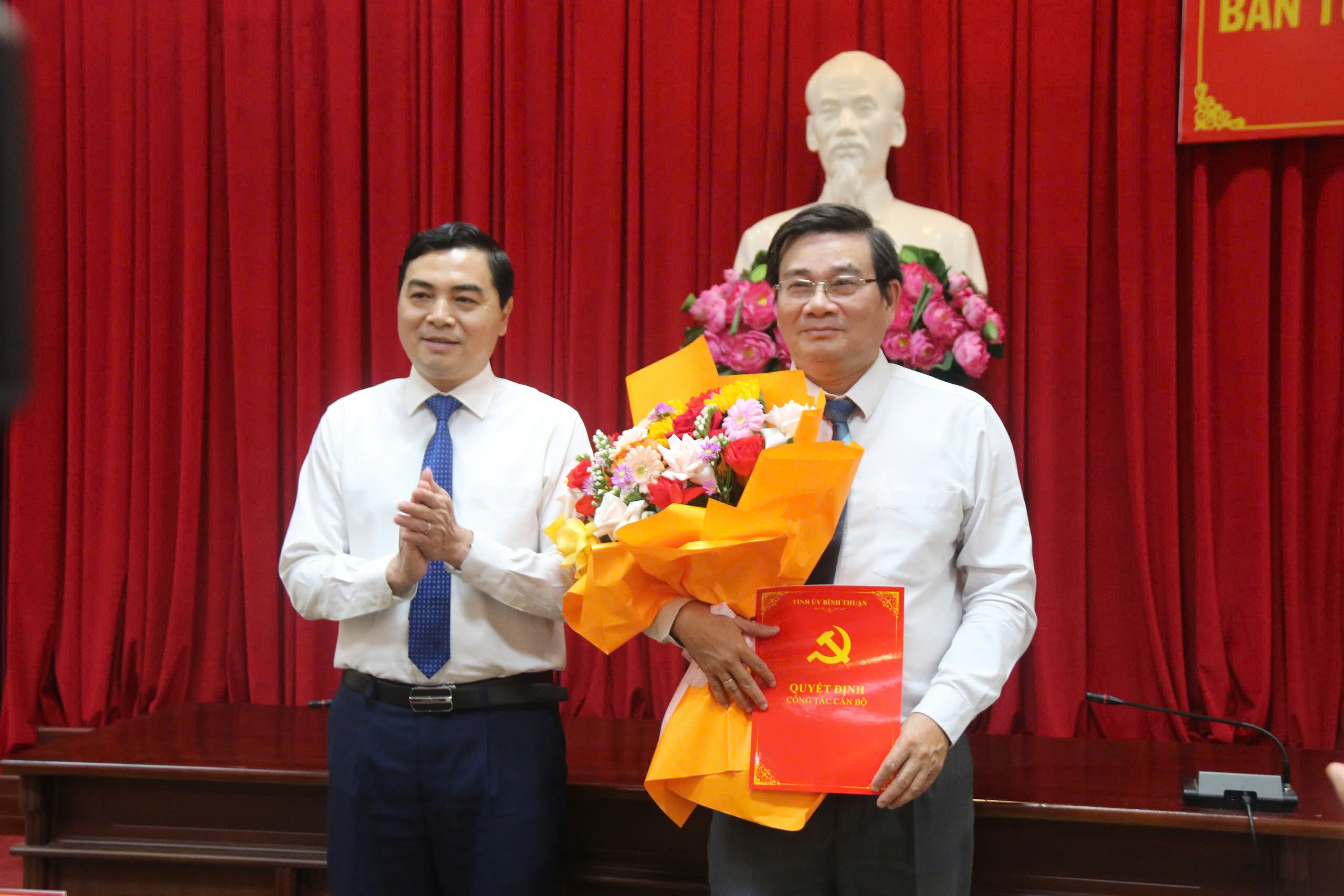 Cơ quan Đảng đầu ti&ecirc;n của B&igrave;nh Thuận thực hiện hợp nhất - Ảnh 2.