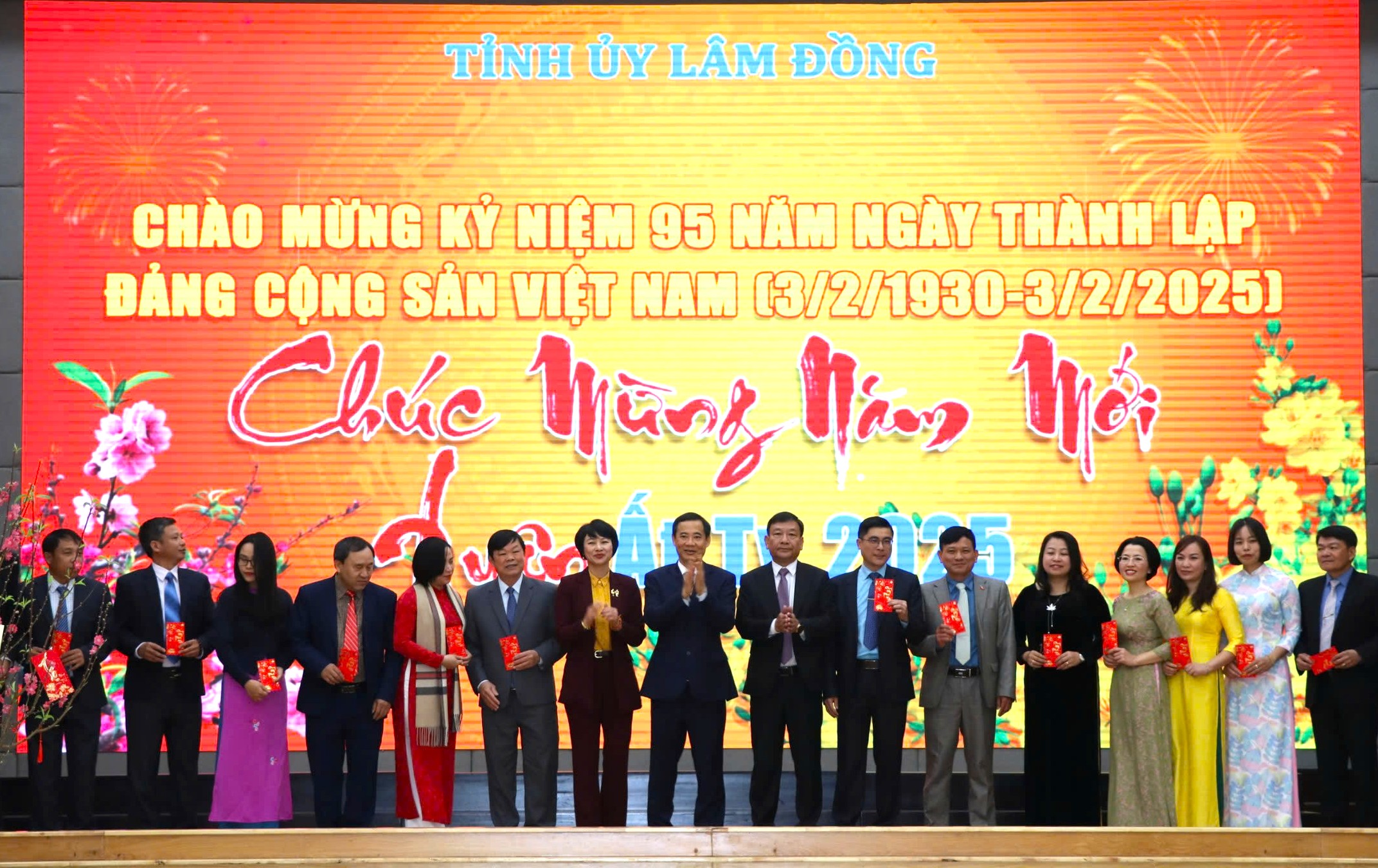 L&acirc;m Đồng triển khai nội dung b&agrave;i viết của Tổng B&iacute; thư T&ocirc; L&acirc;m- Ảnh 1.