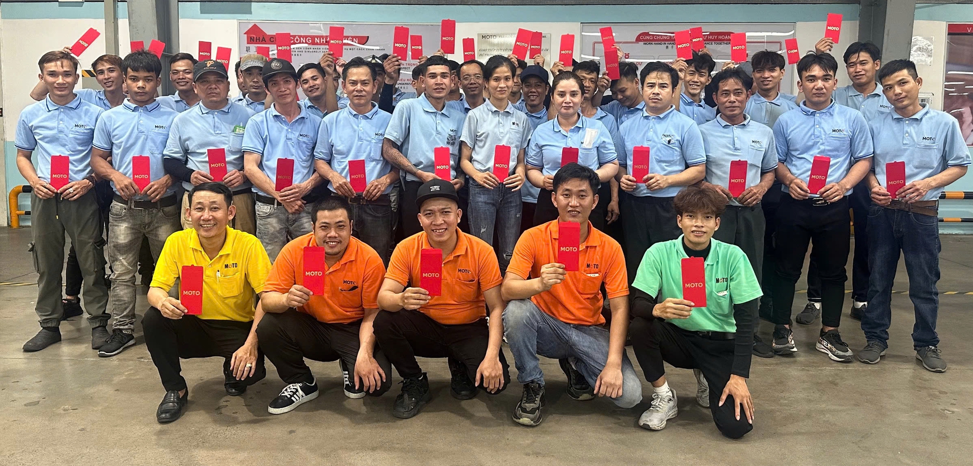 Nhiều người ở B&igrave;nh Dương "đ&oacute;n lộc" trong ng&agrave;y đầu trở lại với c&ocirc;ng việc- Ảnh 3.