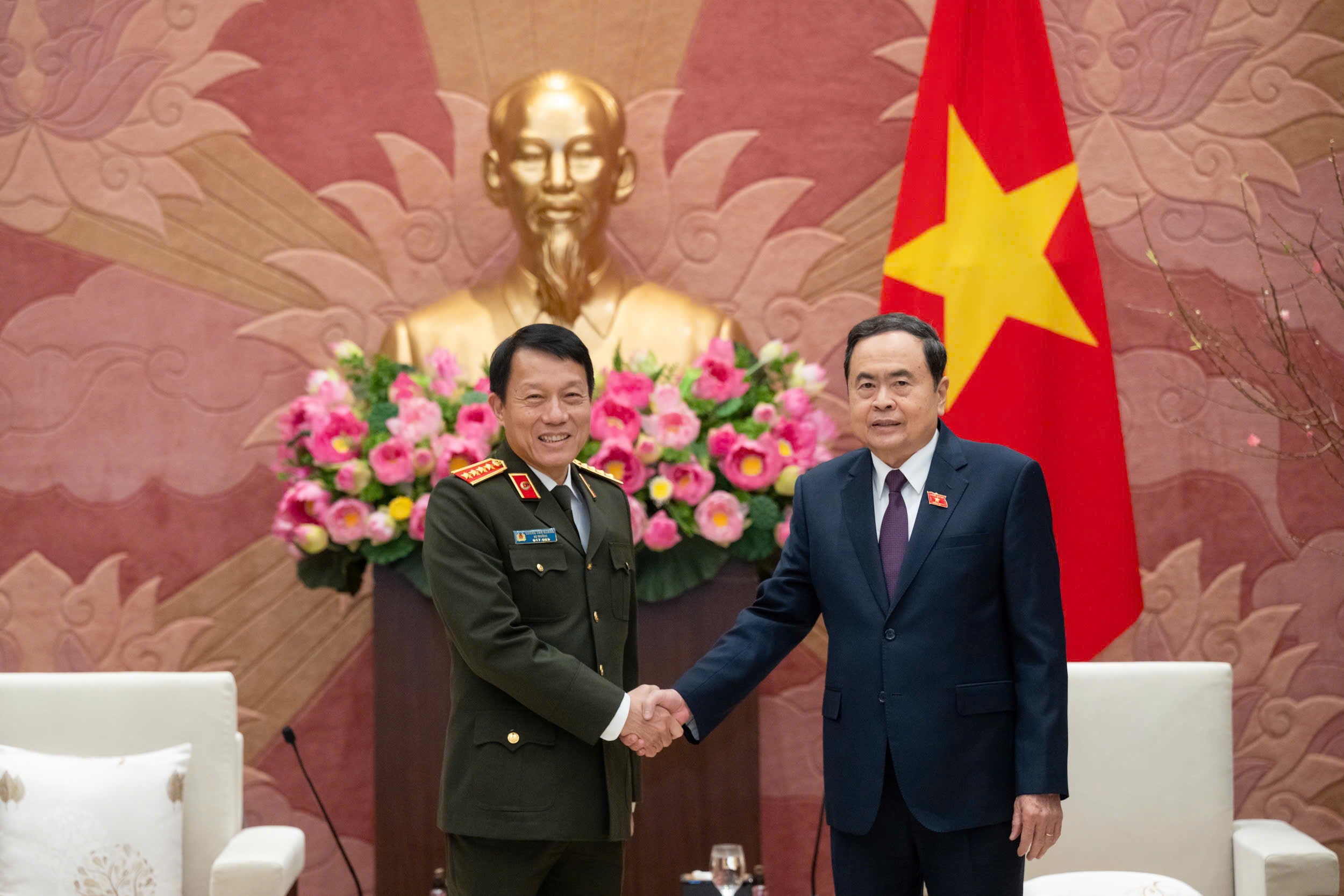 Lực lượng c&ocirc;ng an ti&ecirc;n phong trong việc sắp xếp, tinh gọn bộ m&aacute;y - Ảnh 1.