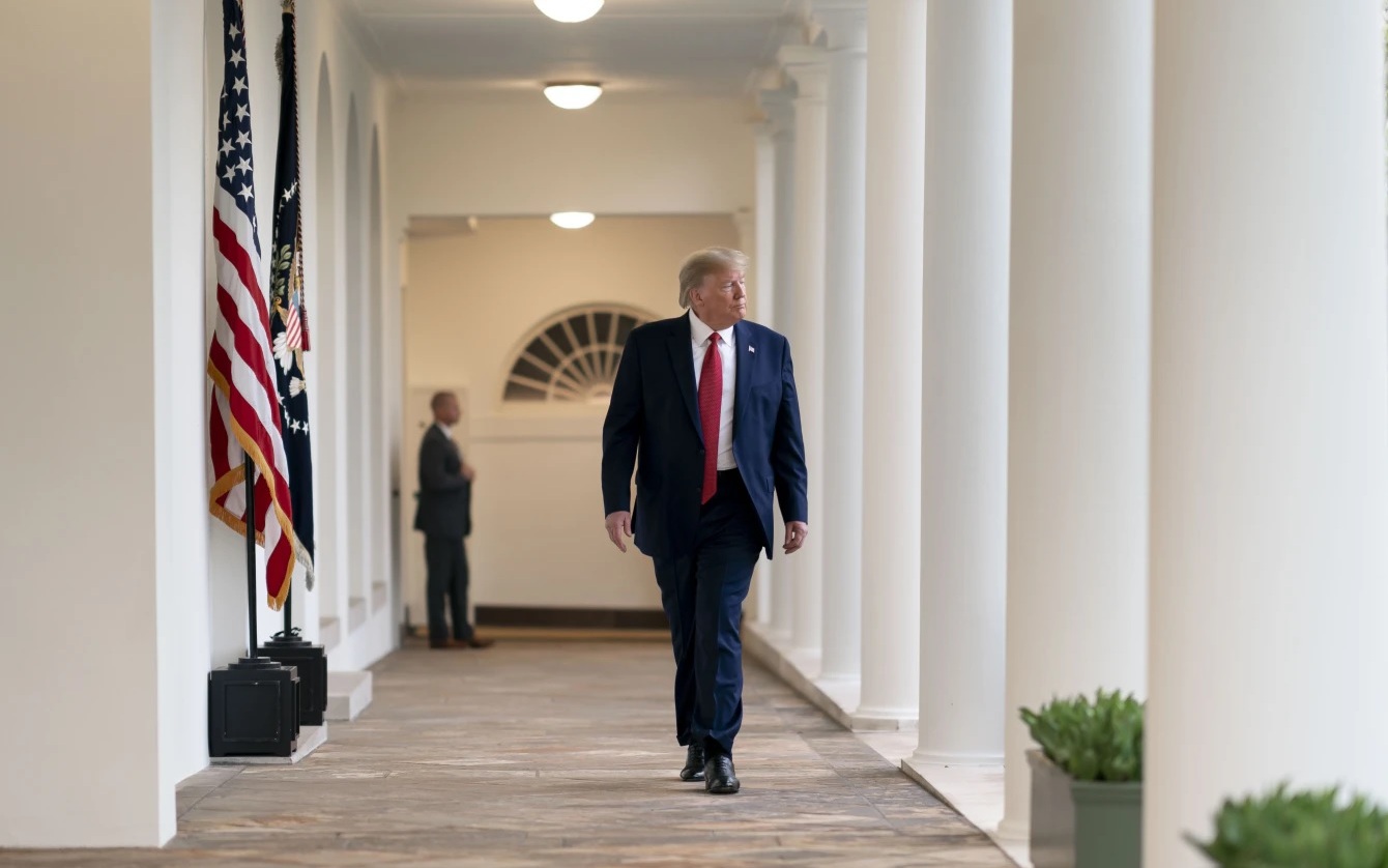 Tổng thống Trump đổi &yacute;, Mexico tăng cường 10.000 qu&acirc;n, Canada siết bi&ecirc;n giới