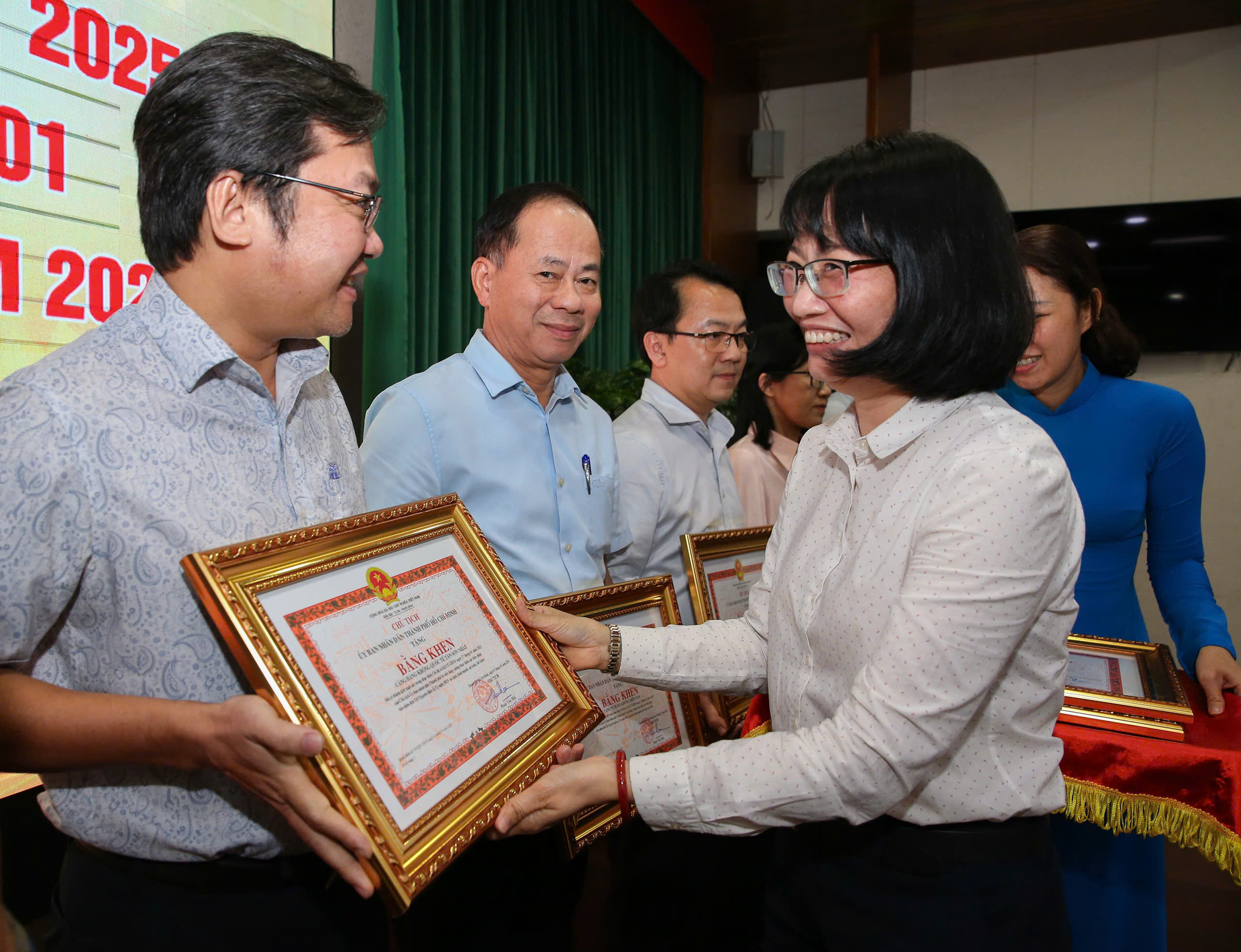 B&iacute; thư Th&agrave;nh ủy Nguyễn Văn N&ecirc;n: Năm 2025 rất quan trọng, TP HCM phải đột ph&aacute;- Ảnh 4.