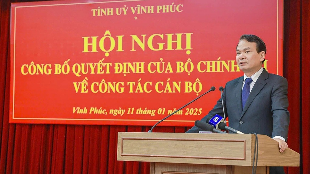 Chủ tịch Quốc hội Trần Thanh Mẫn k&yacute; c&aacute;c Nghị quyết về c&ocirc;ng t&aacute;c c&aacute;n bộ- Ảnh 1.