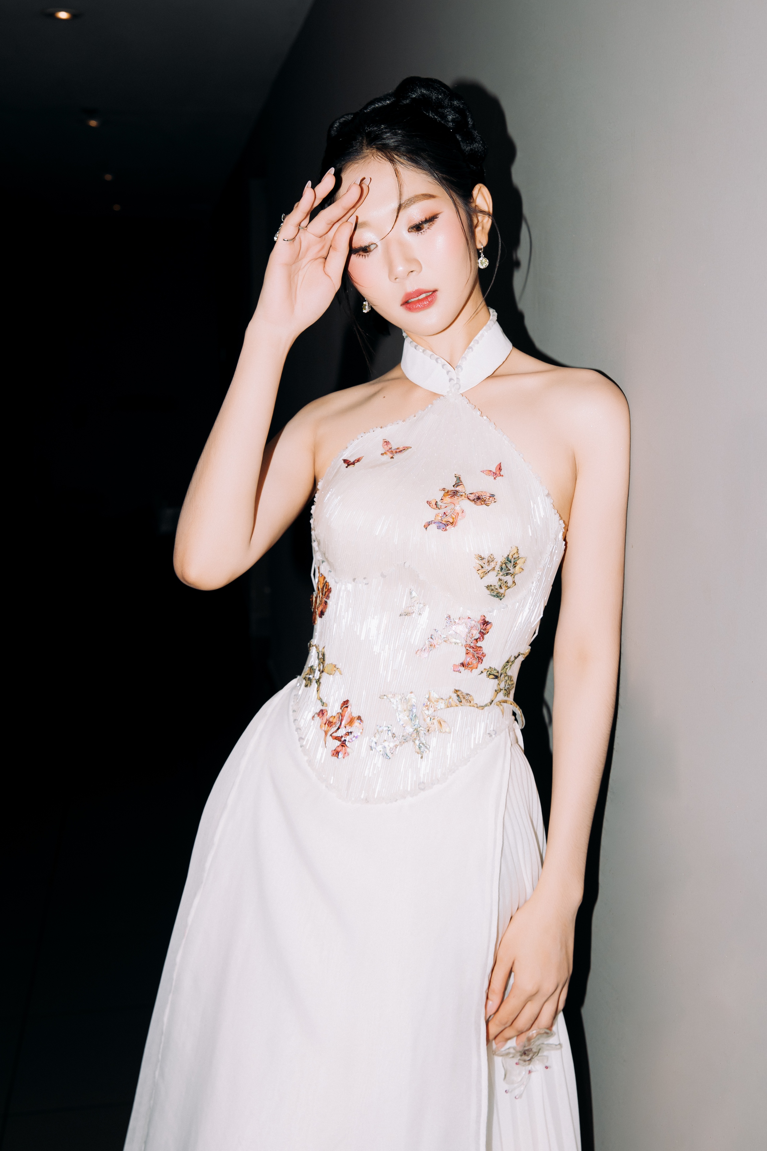 SyNi Trang đắm ch&igrave;m v&agrave;o vai Thương trong "Đ&egrave;n &acirc;m hồn"- Ảnh 2.