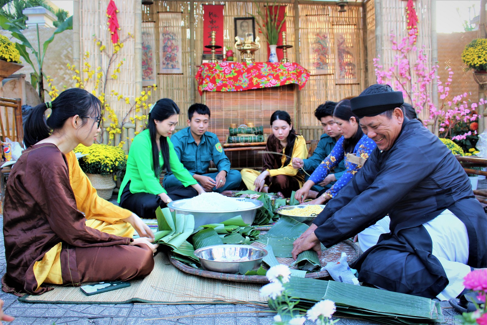 Cuộc thi viết "TẾT THỜI SỐ": Bất chấp những thay đổi, cảm x&uacute;c vẫn vẹn nguy&ecirc;n- Ảnh 2.